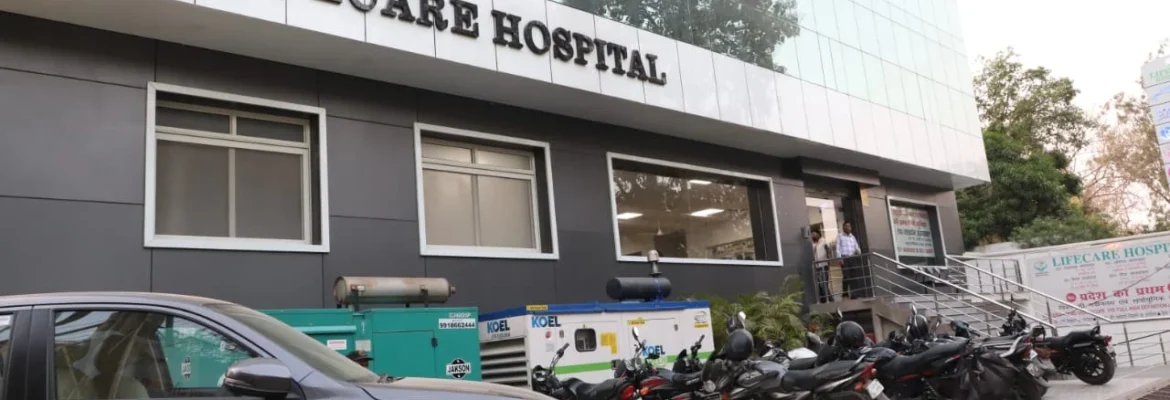 Dr. Smita Jaiswal (Life Care Hospital)