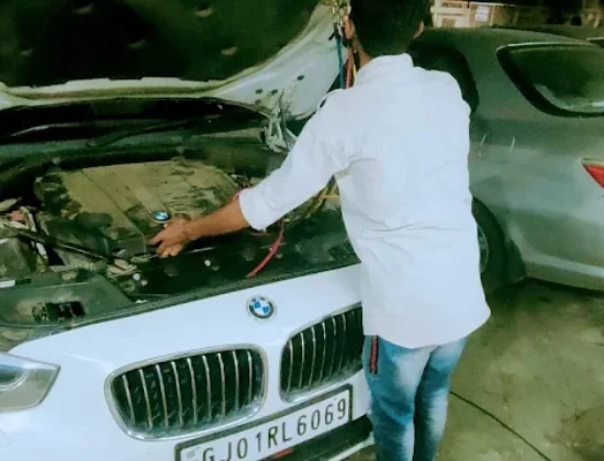 Ahmedabad ,thaltej car service station (RAJ AUTOMOBILES)