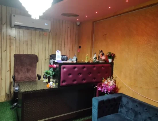 Q2 A1 thai spa – Bopal