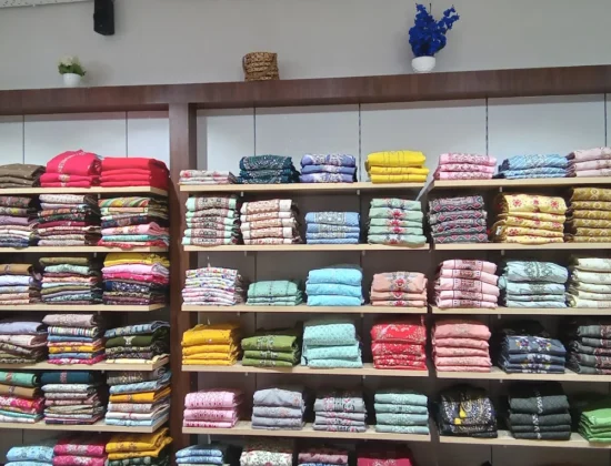 Amchoor – Rani Bagh (New Delhi) Trendy Women’s Designer Casual Wear. Top’s, Tunics, Dress, Kurtis, Co-ord Sets, Palazzos