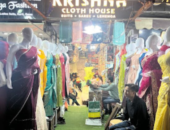 Krishna Cloth House-Suit,Sarees,Lehanga Shop