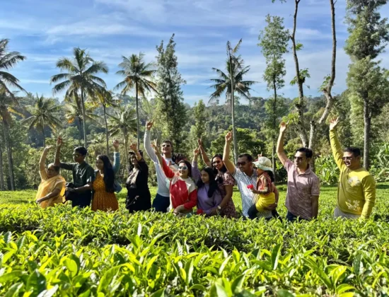 Poojan Tours and Travels