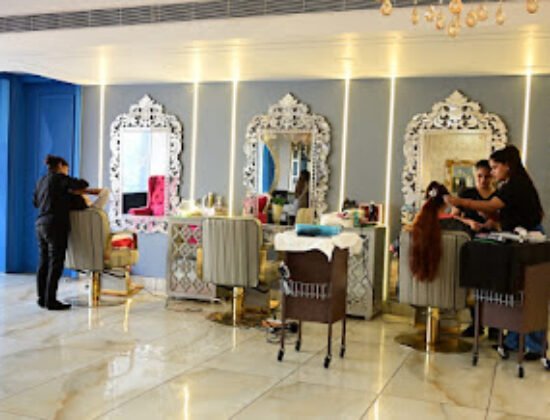 Pragati’s Makeup Mantra- Best Makeup Artist in Allahabad I Best Makeup Studio in Prayagraj