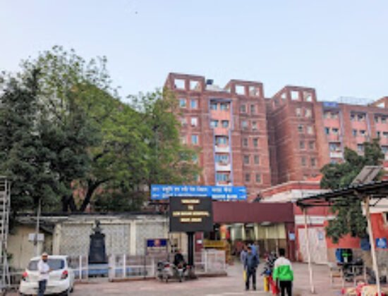 Lok Nayak Hospital