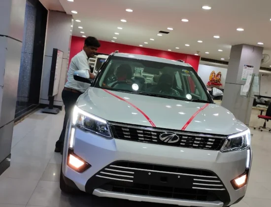 Mahindra Brijraj Motors – SUV & Commercial Vehicle Showroom