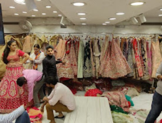 Kamal Bhai Saree Sangam.