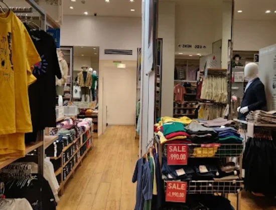 UNIQLO Connaught Place, Delhi