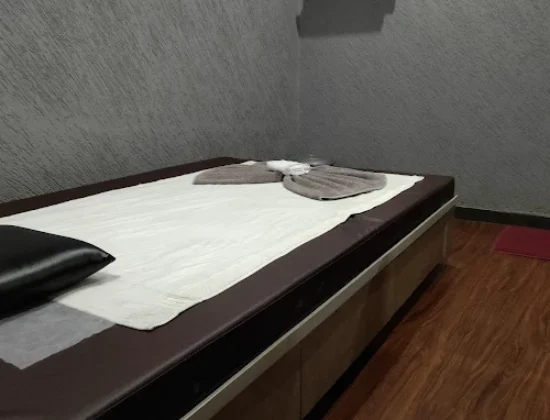 La Rosa Relax Spa Sindhu bhavan Road Ahmedabad