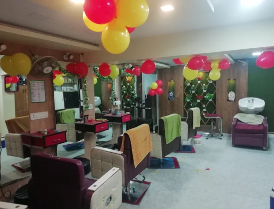 Yashi Beauty Parlour