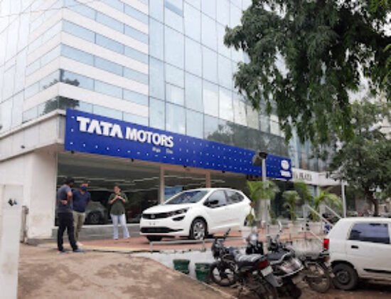 Tata Motors Cars Showroom – Riya Autolink, Ambavadi