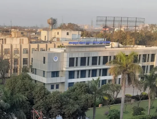 Narinder Mohan Hospital & Heart Centre